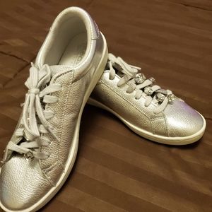Women's silver Keds speakers size 6 1/2
